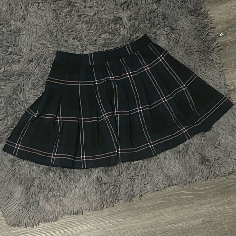 Black,Navy blue and light pink skirt